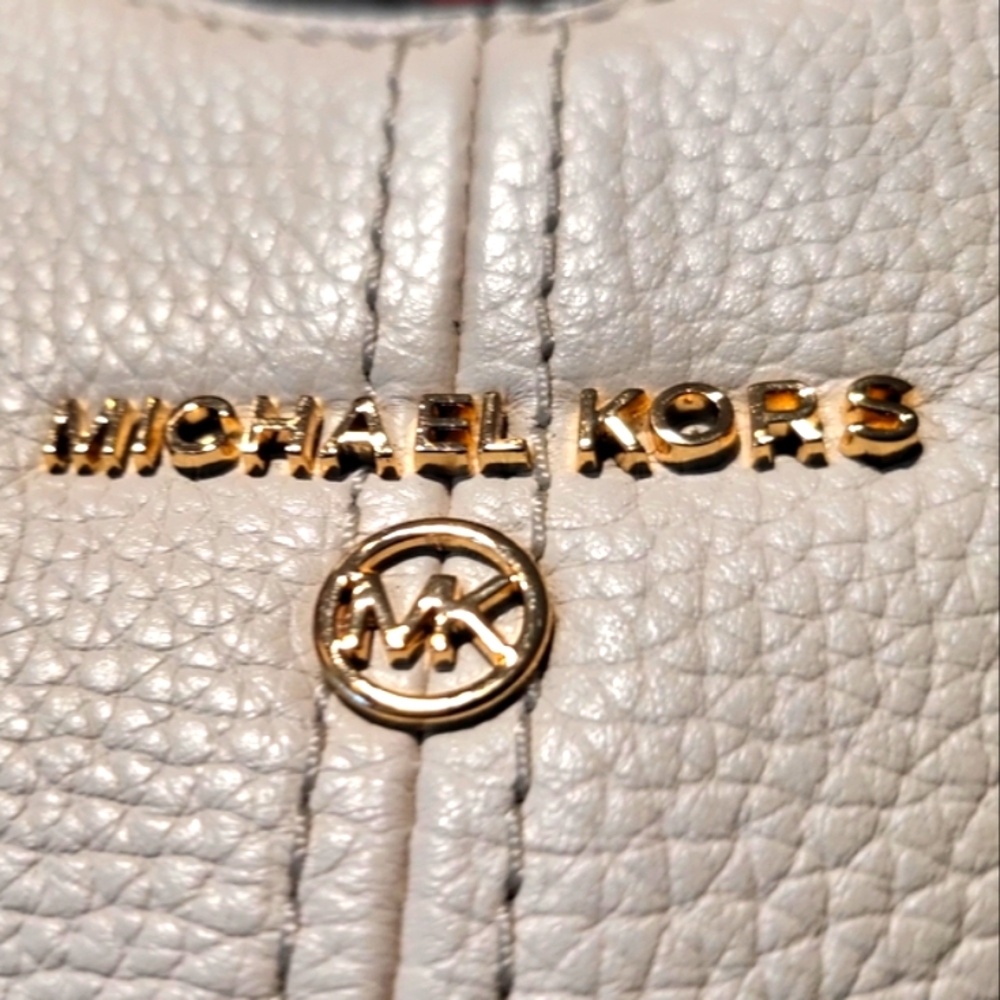 🔥SOLD🔥🆕️NWT BETH Michael🌻Kors LG Tote Shoulder bag/Ivory👜 - Picture 12 of 14